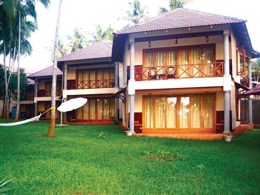 Hotel Ananda Lakshmi Ayurveda Retreat Chowara Exterior foto