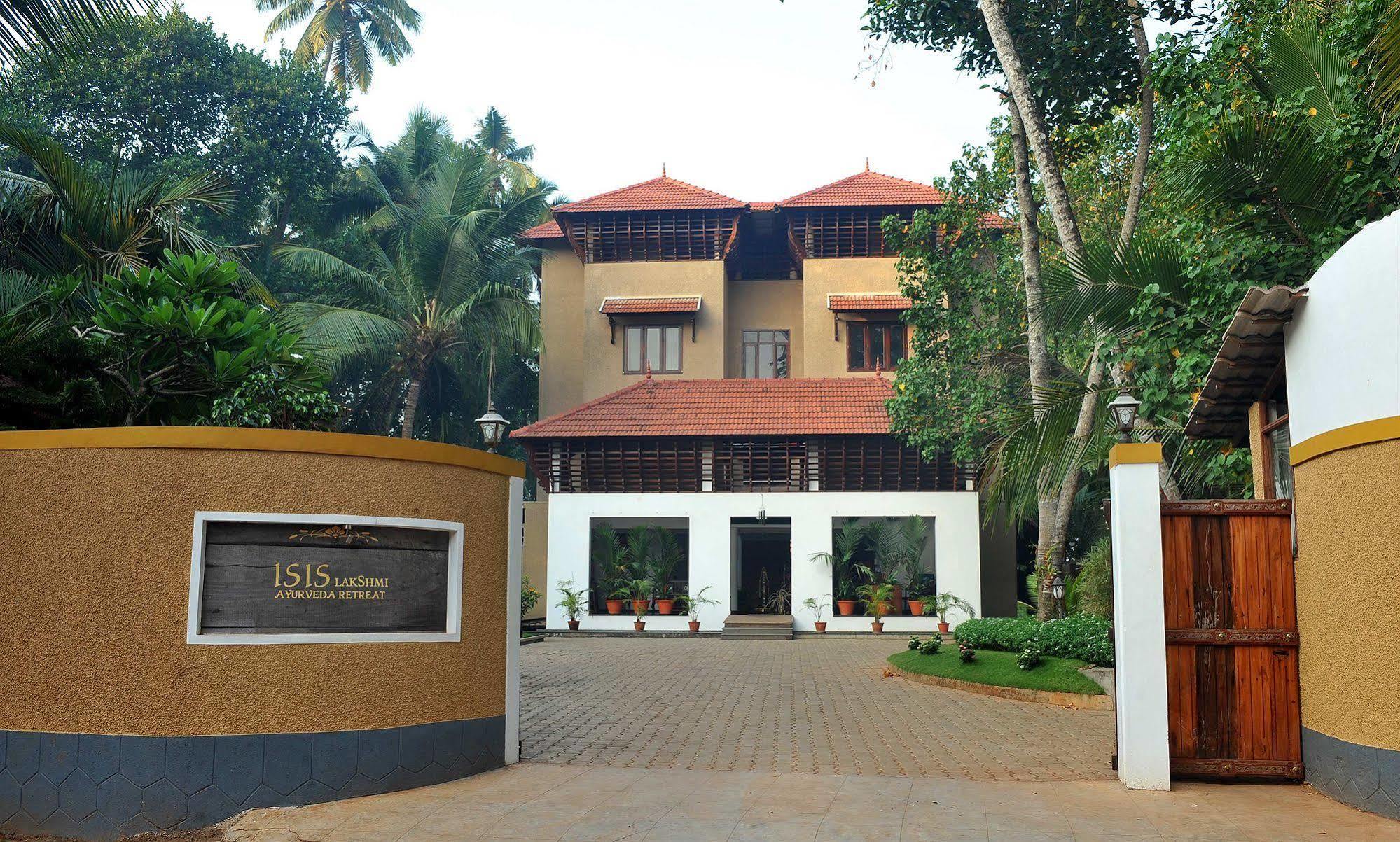 Hotel Ananda Lakshmi Ayurveda Retreat Chowara Exterior foto